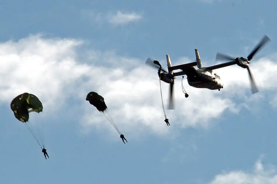 mv-22-airdrop.jpg